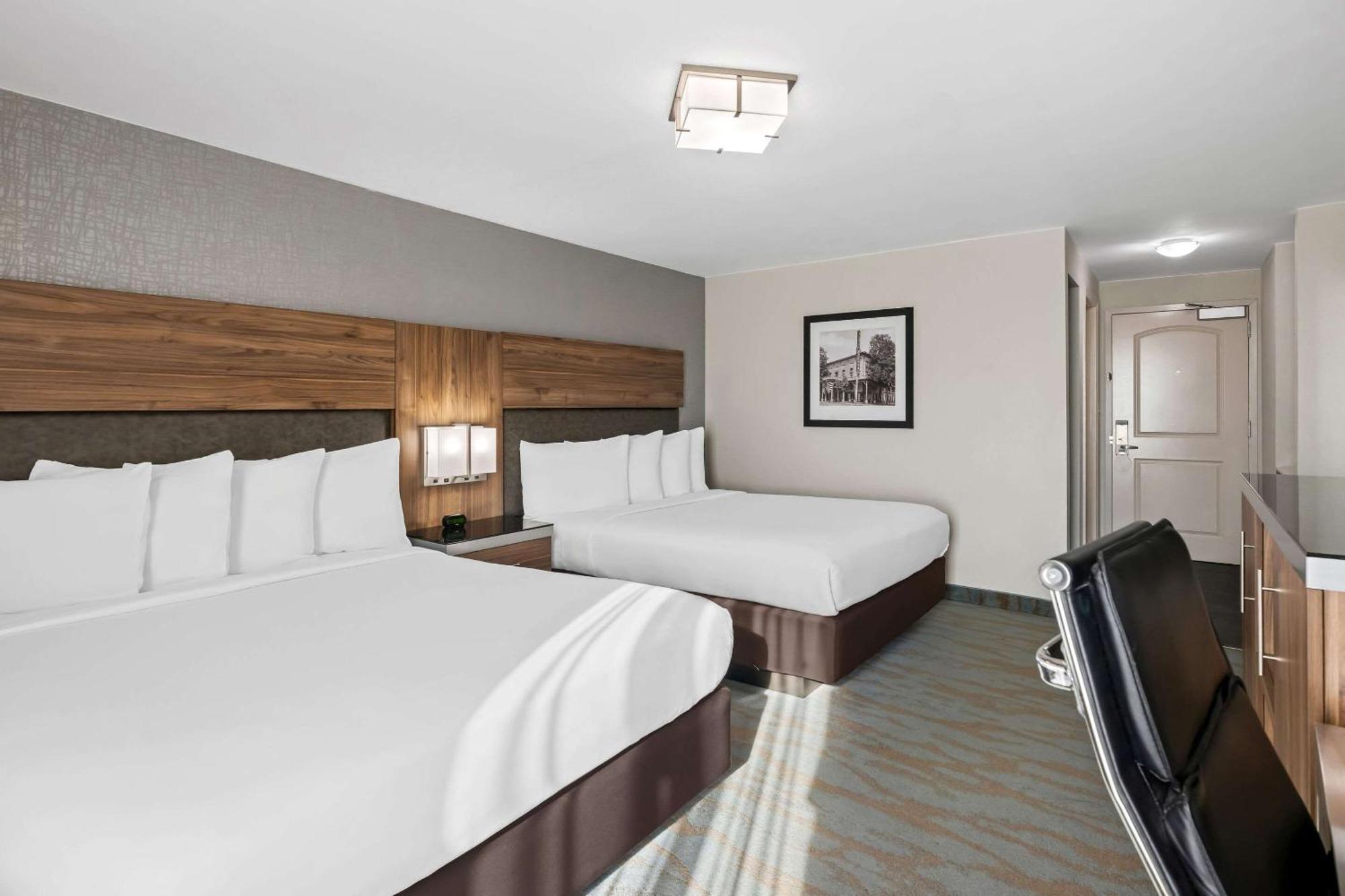The Penn Stroud, Stroudsburg - Poconos, Ascend Hotel Collection Exterior foto